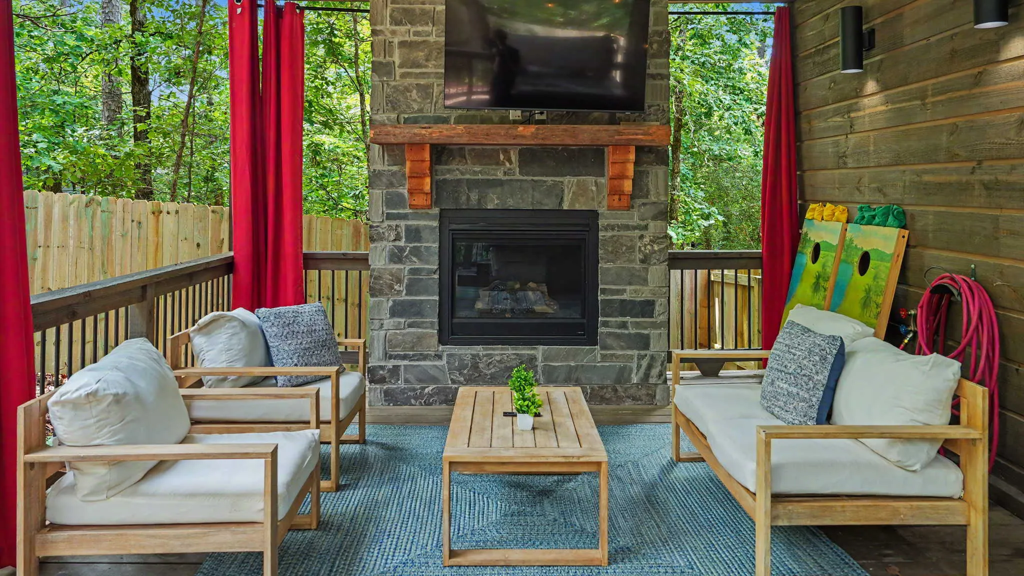 Woodland Retreat — Broken Bow — photo 1